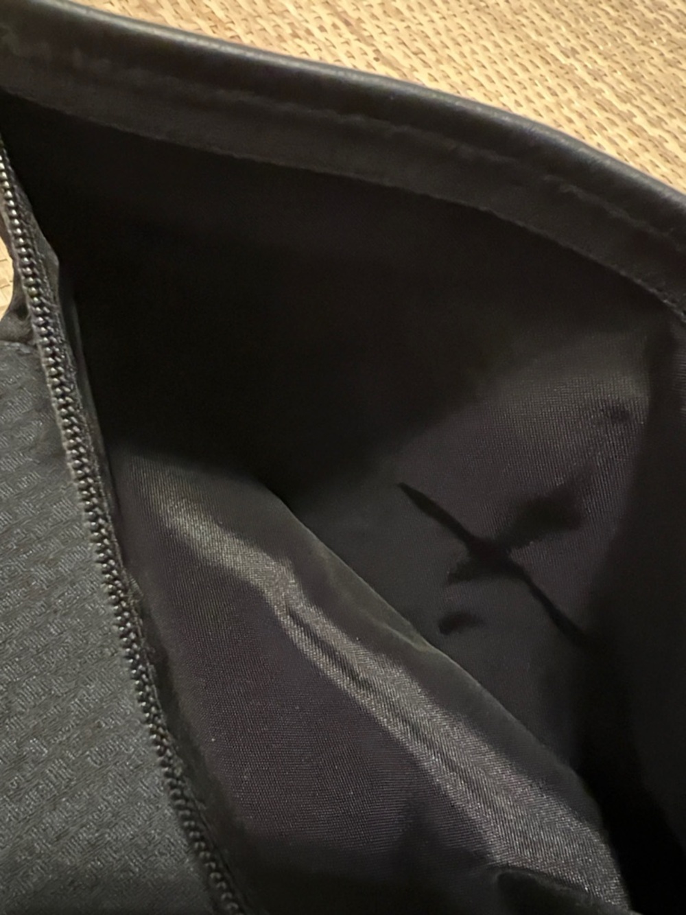 Lululemon Test of Time Travel Wallet Black Removable pouch leather trim repel - Picture 12 of 13